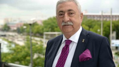 Türkiye Esnaf ve Sanatkarları Konfederasyonu (TESK) Başkanı Bendevi Palandöken, “Gençlerimiz;