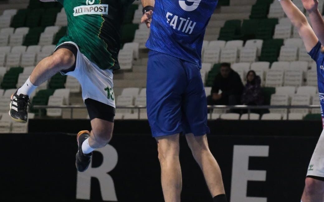 THF Erkekler Hentbol Süper Ligi Play-off 8. hafta mücadelesinde Giresunspor,