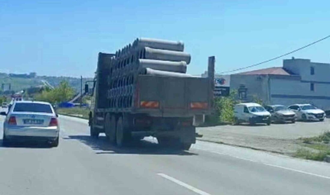 SAMSUN (İHA) – Samsun’da bir tır tarafından beton boruların gerekli