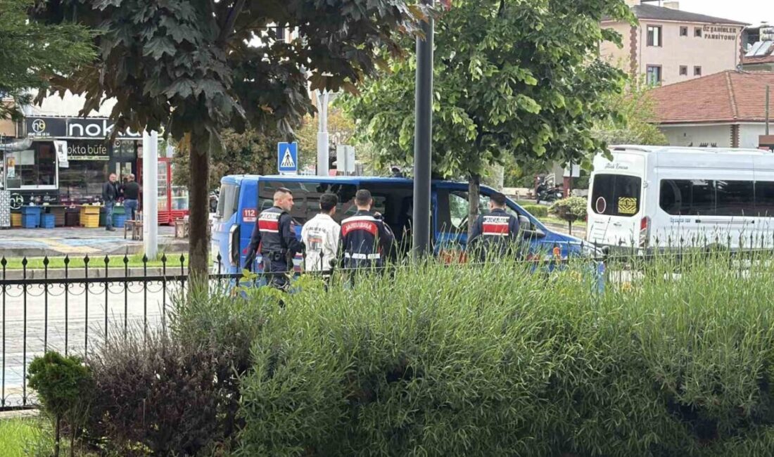 Tokat’ın Erbaa ilçesinde jandarma ekiplerince düzenlenen uyuşturucu operasyonunda gözaltına alınan