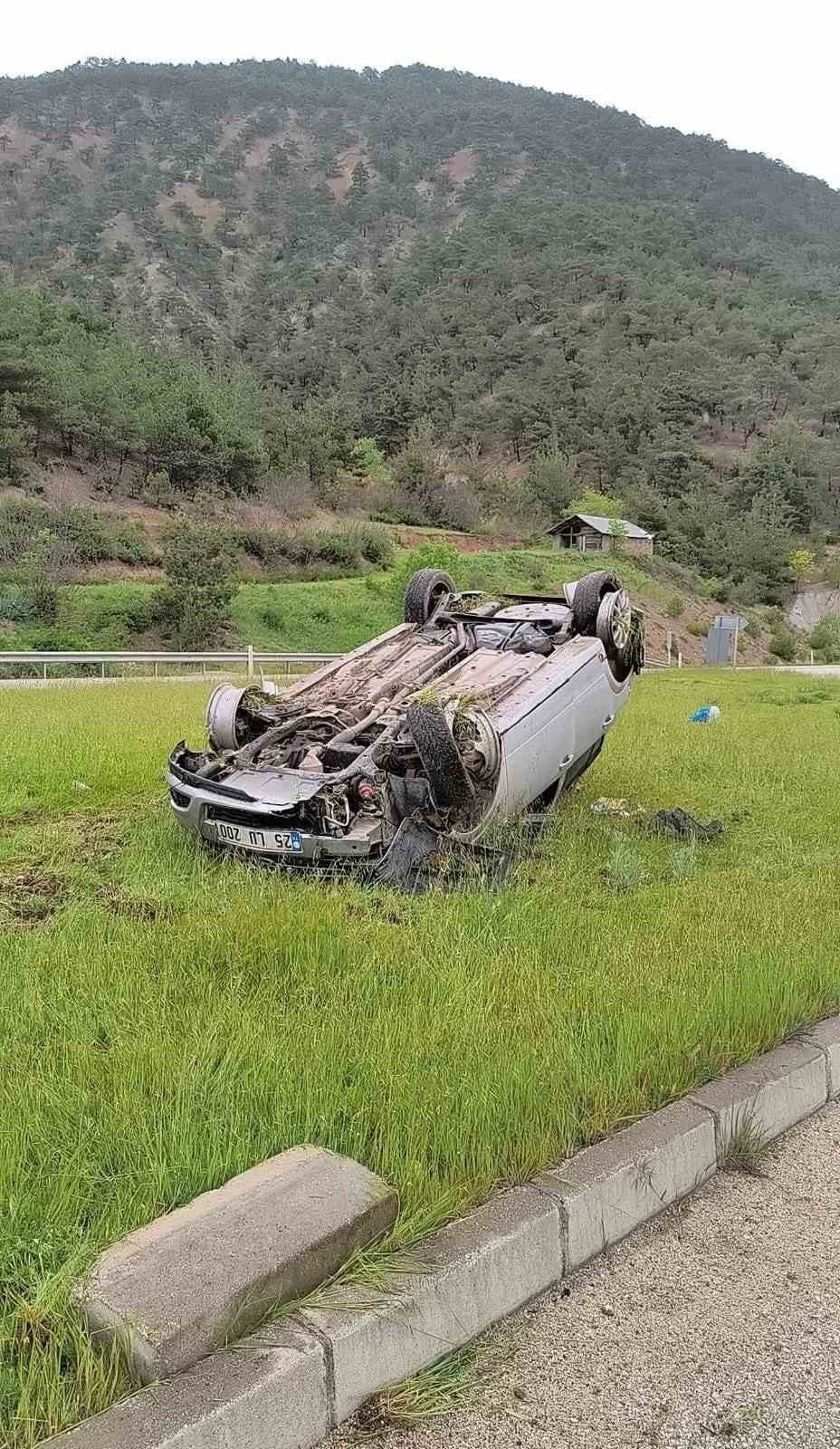 Tokat’ın Reşadiye ilçesinde meydana gelen trafik kazasında 5 kişi yaralandı.