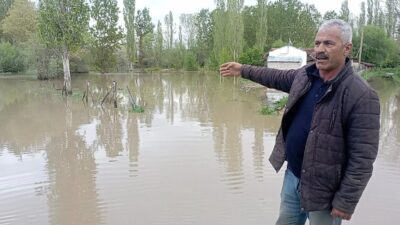 Tokat’ın Yeşilyurt ilçesinden geçen Çekerek Irmağı’nda son günlerde etkili olan