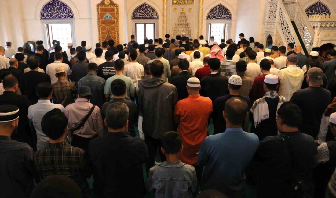 Japonya’nın başkenti Tokyo ve çevresinde yaşayan Müslümanlar, Kurban Bayramı’nda Tokyo