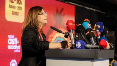 Diyarbakır Büyükşehir Belediyesi tarafından düzenlenen Toplumsal Barış ve Özgürlük Forumu,