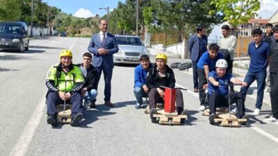 Yozgat’ın Çekerek ilçesinde düzenlenen Tornet Şenliği’nde renkli görüntüler ortaya çıktı.