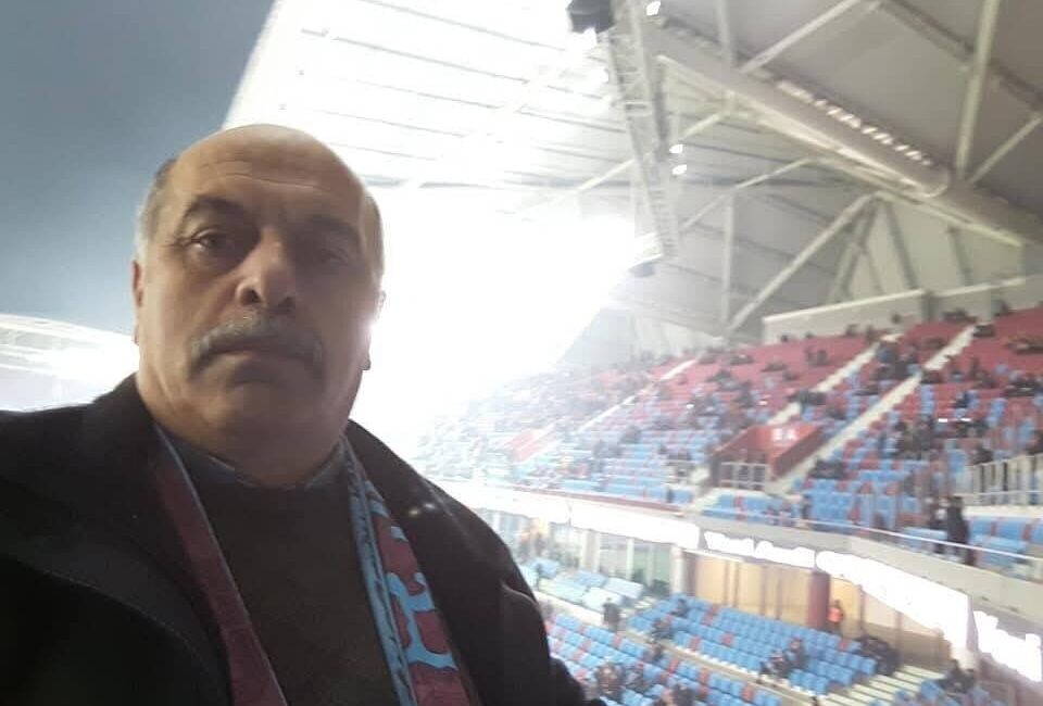 Trabzon’un Beşikdüzü ilçesinde bir kamyonetin yoldan çıkarak fındık bahçesine uçması