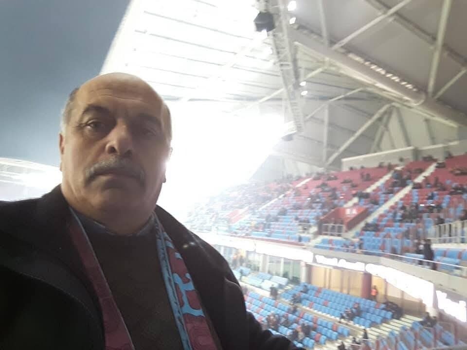 Trabzon’un Beşikdüzü ilçesinde bir kamyonetin yoldan çıkarak fındık bahçesine uçması
