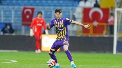 Trendyol Süper Lig’in 33. haftasında Eyüpspor, konuk ettiği Çaykur Rizespor’u