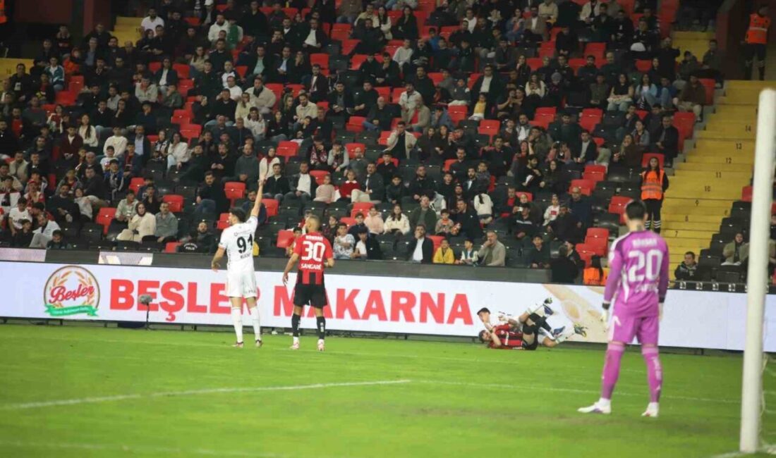 Beşiktaş, Trendyol Süper Lig’in 32. haftasında Gaziantep Futbol Kulübü, sahasında