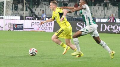 Trendyol Süper Lig’in 33. haftasında Konyaspor, sahasında Fenerbahçe ile karşılaşıyor.
