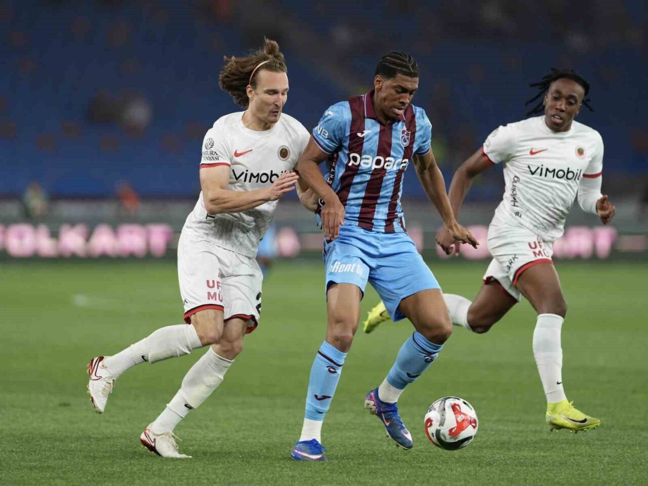 Trendyol Süper Lig’in son haftasında Trabzonspor, sahasında Gençlerbirliği ile karşılaşıyor.