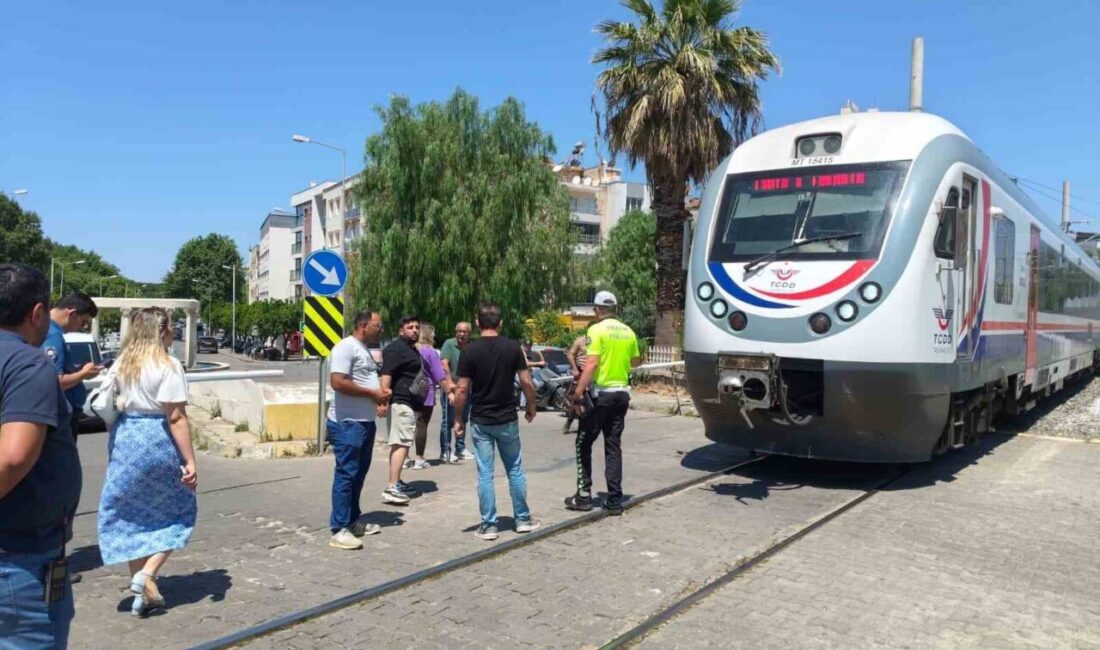 İzmir’in Selçuk ilçesinde hemzemin geçitte trenin altında kalan bir kişi,