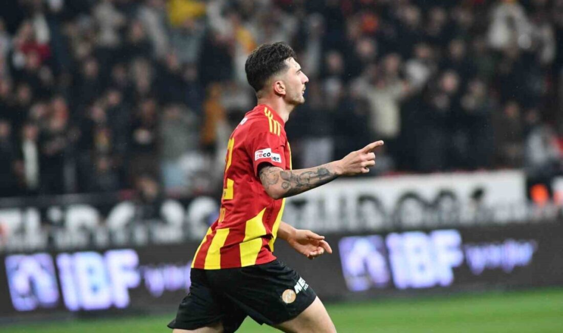 Kayserispor forveti Tuci, sarı kırmızılı forma ile ligdeki 3. gölünü
