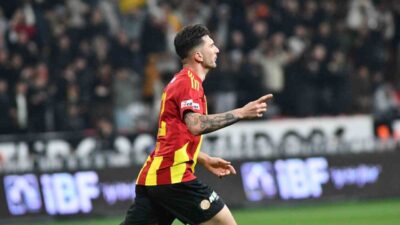 Kayserispor forveti Tuci, sarı kırmızılı forma ile ligdeki 3. gölünü