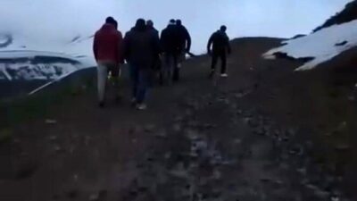 Tunceli’nin Pülümür ilçesinde mantar toplamak için çıktığı dağlık alanda ayağını