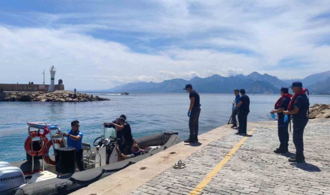 Tatil için geldiği Antalya’da bindiği tur teknesinde rahatsızlanan yabancı uyruklu