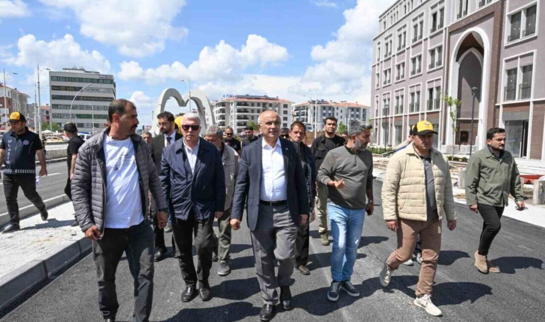 Malatya Büyükşehir Belediye Başkanı Sami Er, Turgut Temelli Caddesi’nin Kurban