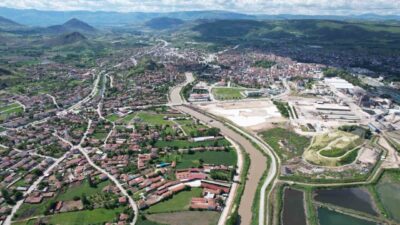Tokat’ın Turhal ilçesinde sel ve taşkın riski nedeniyle kent merkezindeki