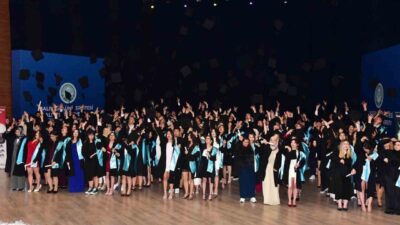 Balıkesir Üniversitesi (BAÜN) Turizm Fakültesinde 2025-2026 Eğitim-Öğretim Yılı mezuniyet töreni