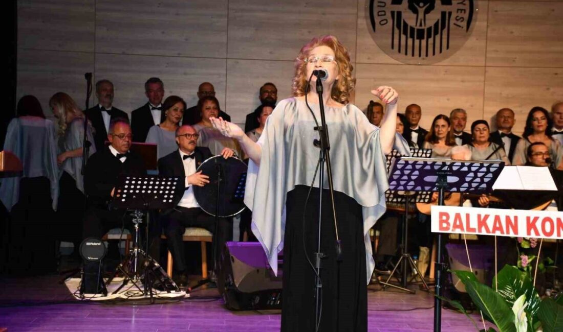 Eskişehir Küllüoba Doğa Ezgiler Türk Müziği Korosu tarafından gerçekleştirilen ’Bahar