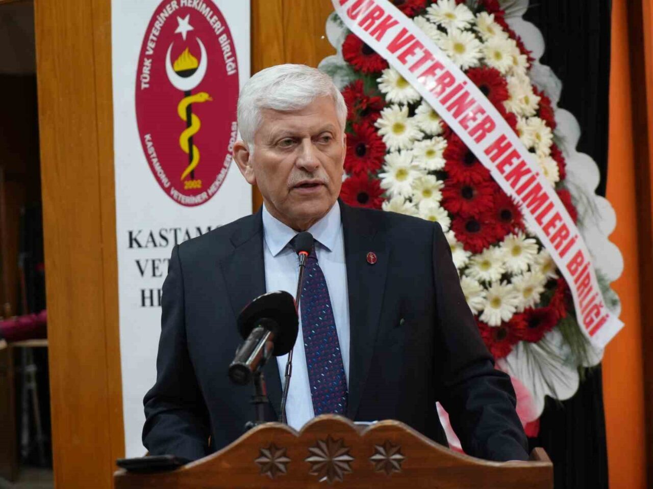 Türk Veteriner Hekimleri Birliği Merkez Konseyi Başkanı Ali Eroğlu, “Veteriner