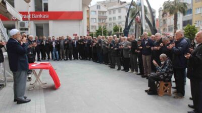 Türkeli ilçesinde, hac farizasını yerine getirmek üzere kutsal topraklara gidecek