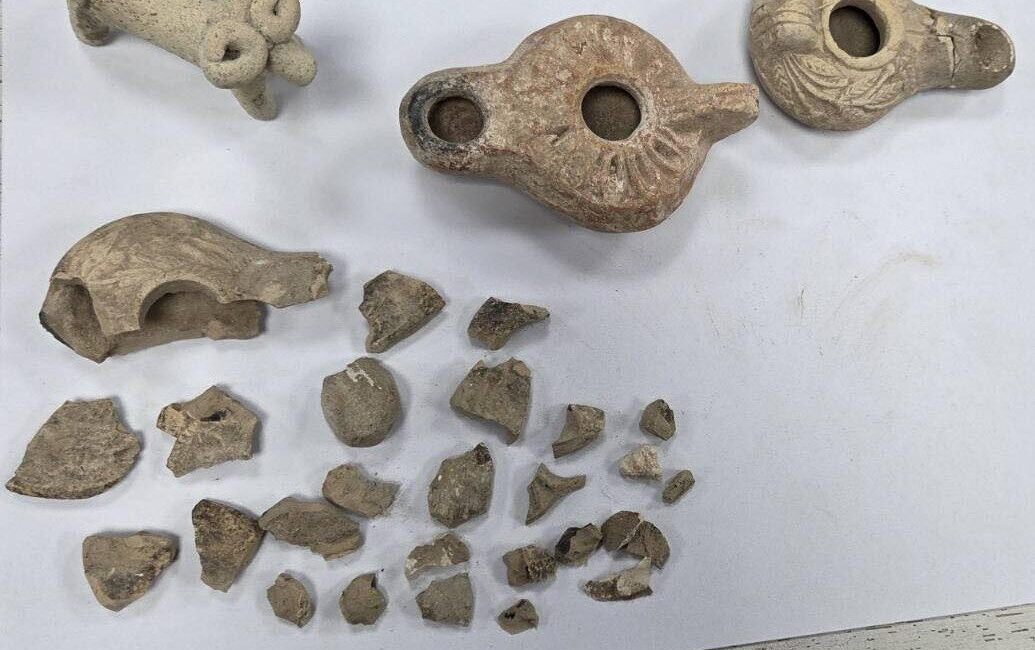 Edirne’deki Kapıkule Sınır Kapısı’ndan çıkış yaparak Bulgaristan’a geçen Türk plakalı