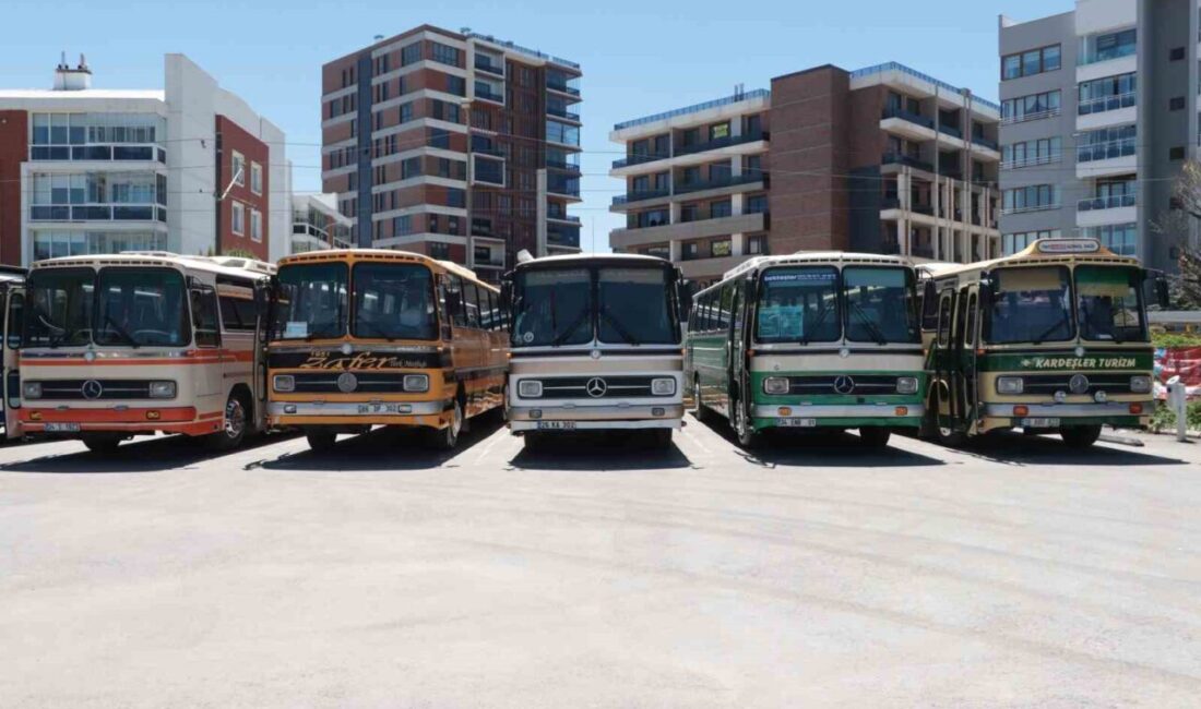 Eskişehir’de bu yıl üçüncüsü düzenlenen klasik otobüs buluşması, Türkiye’nin dört