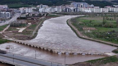 Sivas’tan doğarak Karadeniz’e dökülen ve Türkiye’nin en uzun nehri olma
