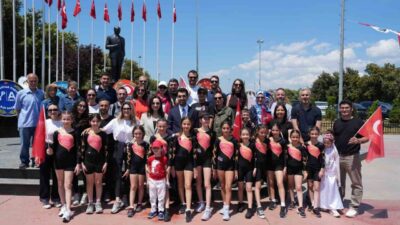19 Mayıs kutlamalarının adresi olan Tuzla’da, festival ve turnuvalarla bayram