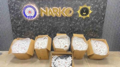 Tuzla’da 2 ikamet ve 1 araca yönelik düzenlenen uyuşturucu operasyonunda