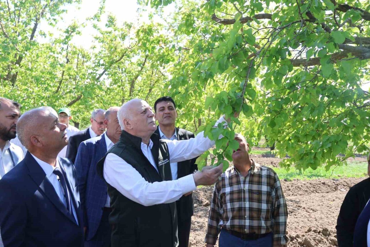 Türkiye Ziraat Odaları Birliği (TZOB) Genel Başkanı Şemsi Bayraktar, Iğdır’da