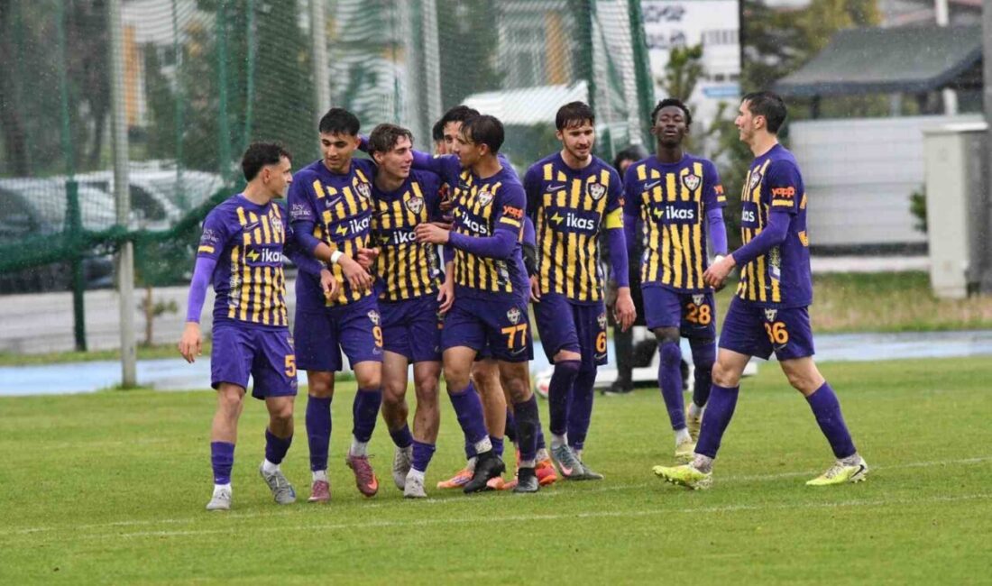 U19 PAF Ligi 32. haftada Kayserispor evinde oynadığı maçta Eyüpspor’a