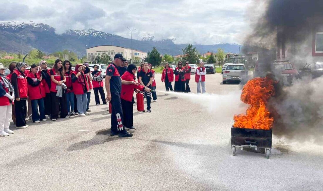 Erzincan Belediyesi İtfaiye Müdürlüğü tarafından, toplumda yangın farkındalığının artırılmasına yönelik
