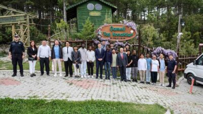 Evliya Çelebi Öğrenci Değişim Programı kapsamında Denizli’ye gelen uluslararası öğrenciler,