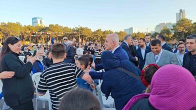 Ümraniye Belediyesi tarafından “Roman Kardeşlerimiz Ümraniye’de Buluşuyor” temasıyla düzenlenen Hıdırellez