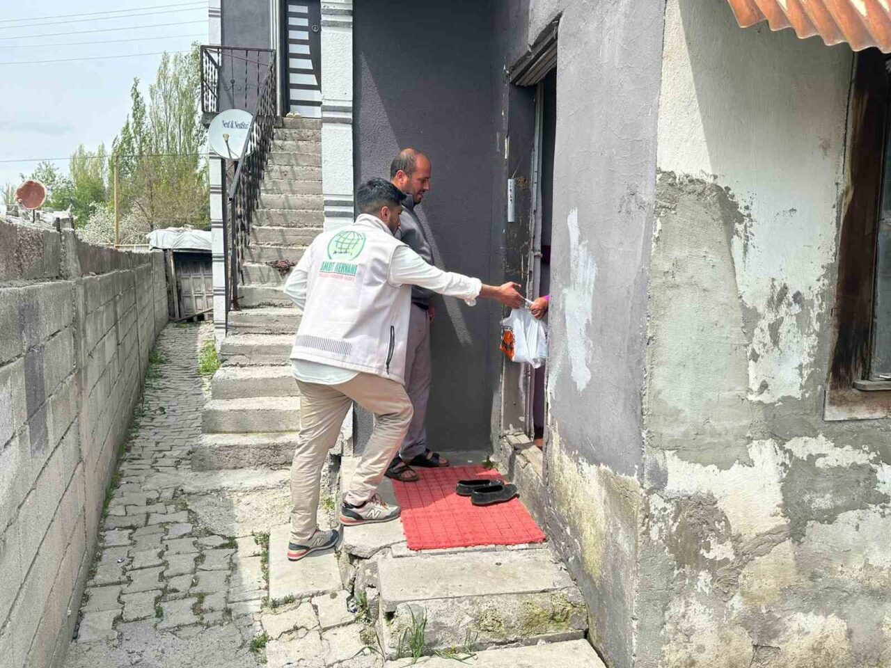 Umut Kervanı Ağrı Derneği tarafından Kurban Bayramı dolayısıyla yürütülen organizasyon