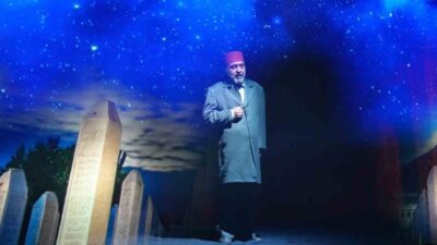 Karabük Üniversitesinde (KBÜ) kültür-sanat faaliyetleri kapsamında sahnelenen “Firavunla Yüz Yüze”
