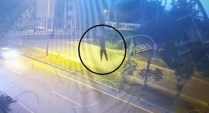 Hatay’da üst geçitten atlayarak intihara teşebbüs eden 14 yaşındaki kız