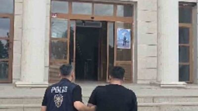 Hatay’ın Kırıkhan ilçesinde aranan şahısların yakalanmasına yönelik çalışmada uyuşturucu suçundan