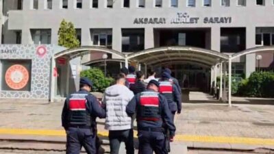 Aksaray’a Adana’dan uyuşturucu getiren şahıslar jandarmanın operasyonuyla binlerce uyuşturucu hap