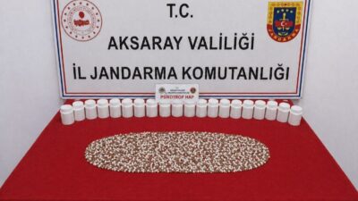 Aksaray’da jandarma ekipleri uyuşturucu imal ve ticaretini yapan şüphelilere yönelik