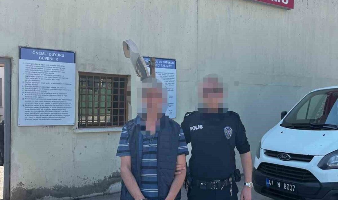 Kocaeli’nin Kartepe ilçesinde hakkında uzaklaştırma kararı bulunan ikamete zorla girmeye