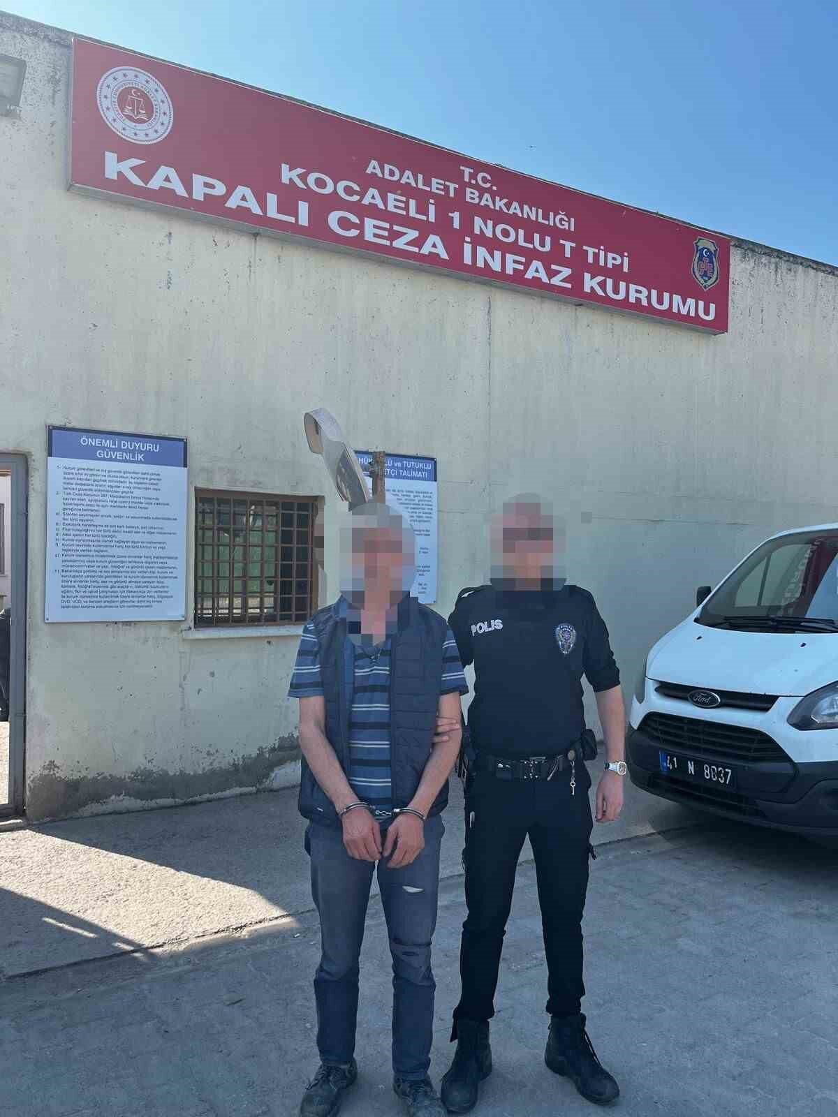 Kocaeli’nin Kartepe ilçesinde hakkında uzaklaştırma kararı bulunan ikamete zorla girmeye