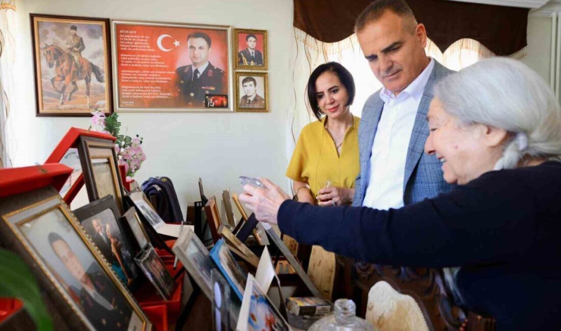 Muğla Valisi Dr. İdris Akbıyık, eşi Sevim Akbıyık, Muğla İl