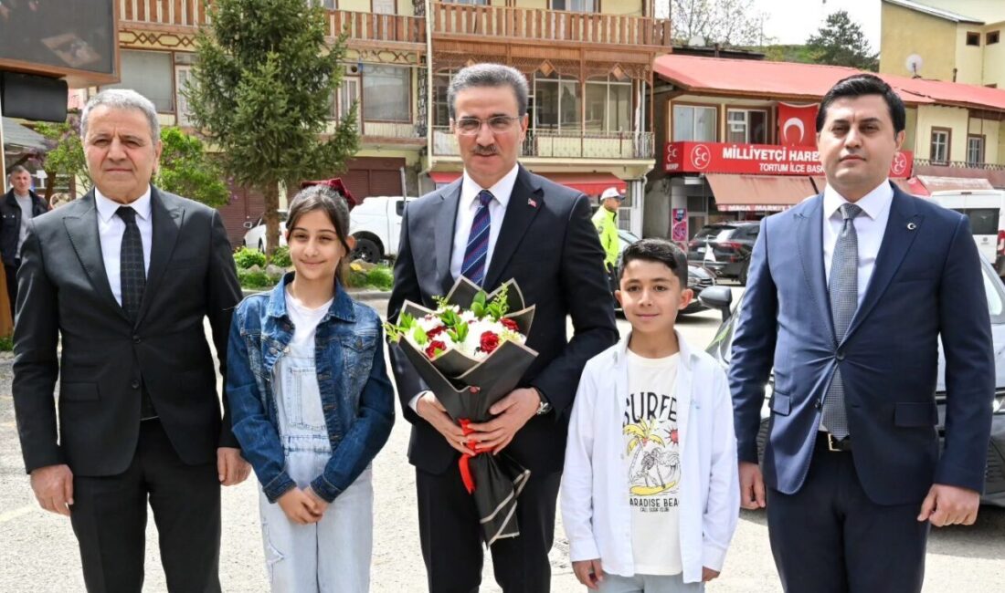 Vali Aydın Baruş, ilçe programları kapsamında Tortum ve Uzundere ilçelerini