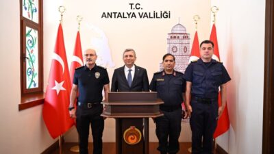 Antalya Valisi Hulusi Şahin Haziran’da büyük çaplı bir çevre temizlik