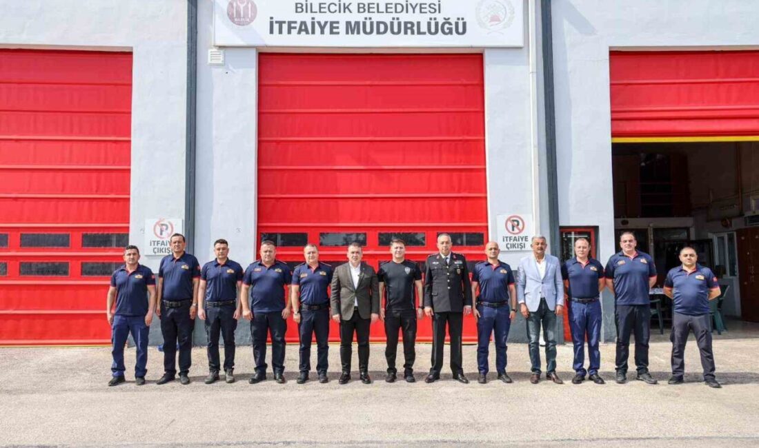 Bilecik Valisi Faik Oktay Sözer, Kurban Bayramı dolayısıyla Bilecik Belediyesi