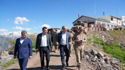 Hakkâri Valisi İbrahim Taşyapan, Kurban Bayramı dolayısıyla üs bölgeleri ve