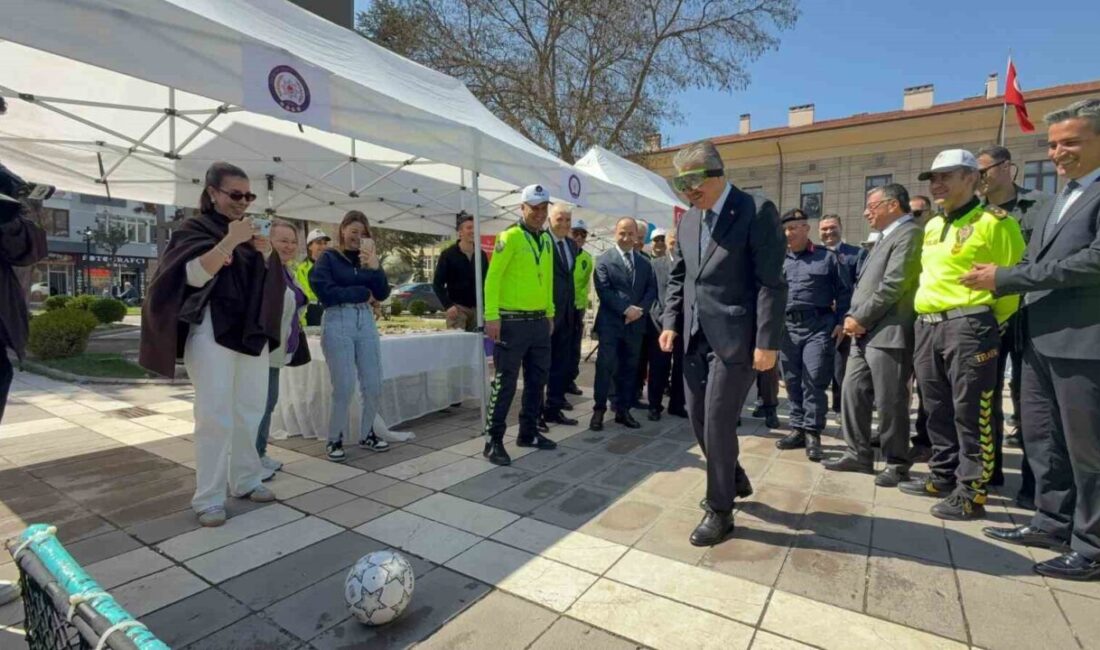 Eskişehir’de Trafik Haftası sebebi ile bir dizi etkinlik düzenlenirken, Vilayet